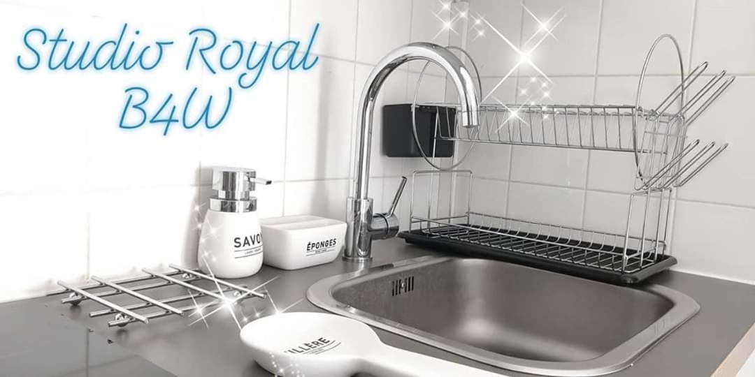 Studio Royal By Beds4Wanderlust - Place Du Marche Avec Parking Prive Fontainebleau Zimmer foto